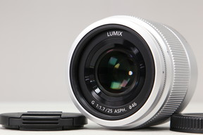 2026年08月03日に一心堂が買取したPanasonic LUMIX G 25mm F1.7 ASPH. H-H025 シルバーの画像
