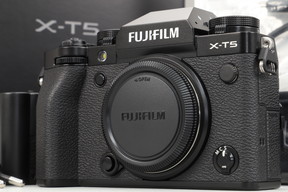 2026年08月26日に一心堂が買取したFUJIFILM X-T5 ボディ ブラックの画像