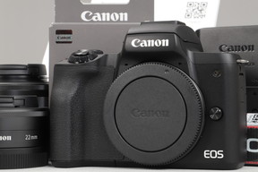 2026年09月01日に一心堂が買取したCanon EOS Kiss M2 ダブルレンズキット ブラックの画像