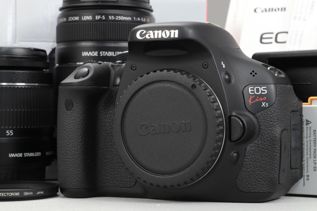 2026年09月03日に買取させていただいたCanon EOS Kiss X5 ダブルズームキットの画像