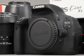 2026年09月29日に一心堂が買取したCanon EOS Kiss X5 ダブルズームキットの画像