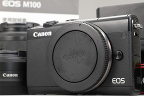 2026年10月05日に一心堂が買取したCanon EOS M100 ダブルレンズキット ブラックの画像