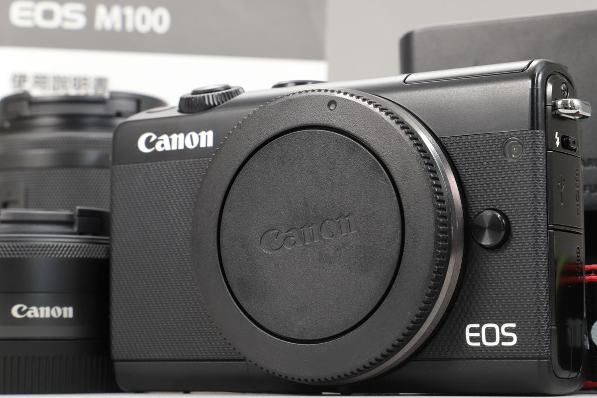 2026年10月05日に買取させていただいたCanon EOS M100 ダブルレンズキット ブラックの画像