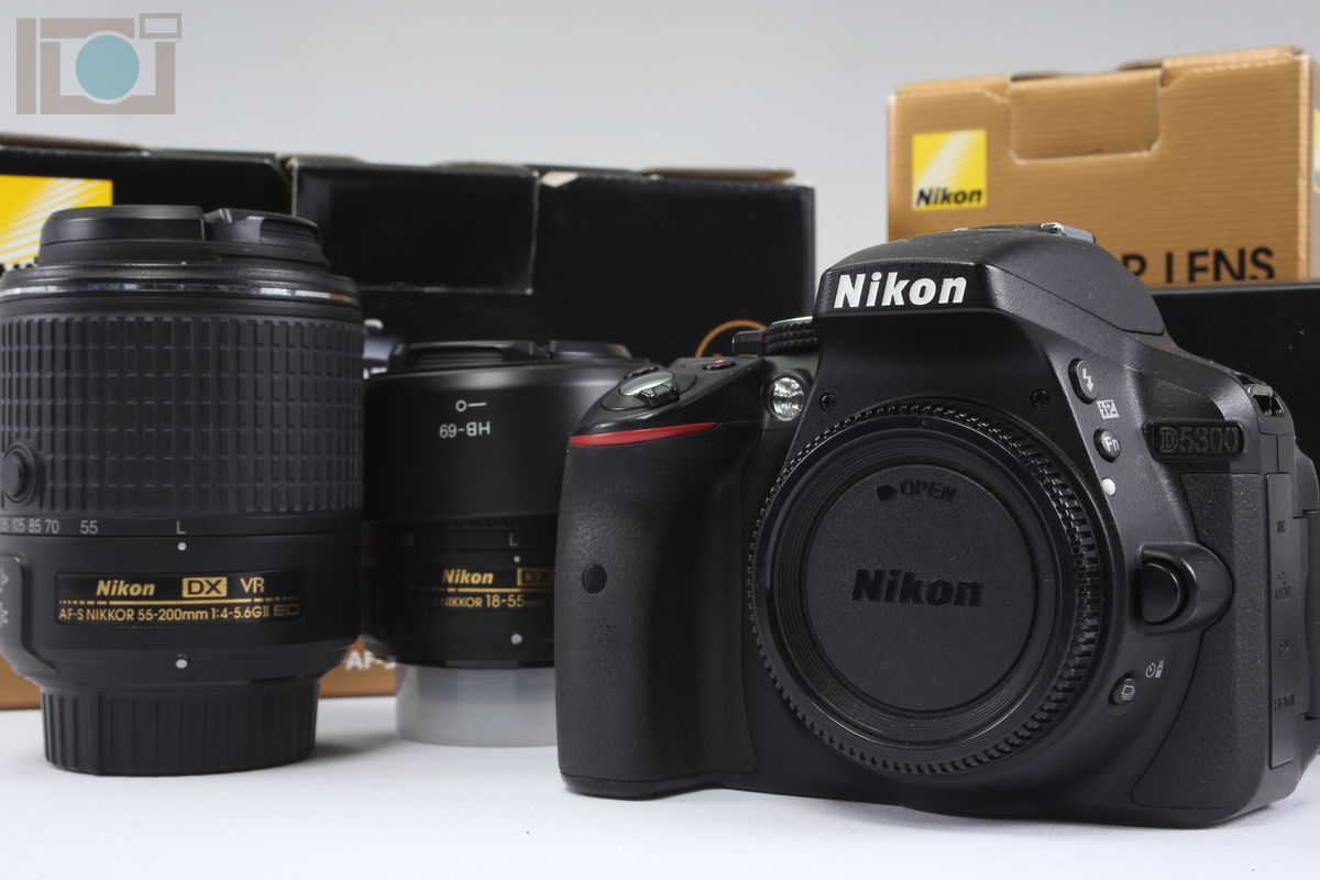一眼レフカメラ Nikon D5300 ダブルズームキットバッテリー予備フィルター