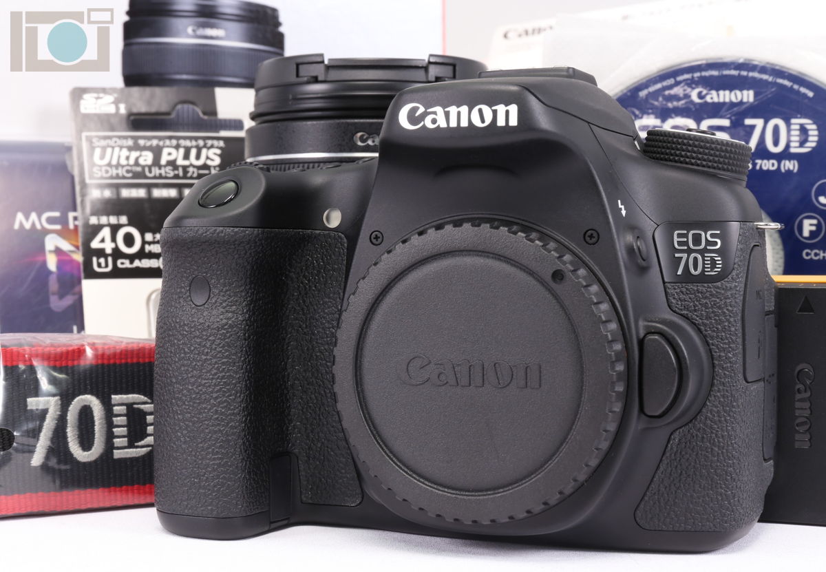 Canon  EOS 70D (W) EF-S18-135 IS STM